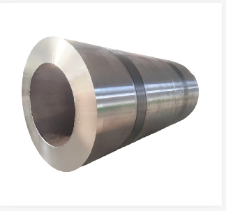 Grandes piezas forjadas huecas Large hollow forgings