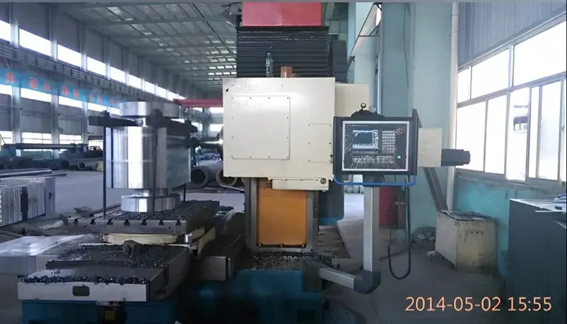 Fresadora CNC CNC milling machine