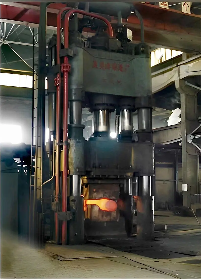Martillo de forja de prensa hidráulica 1600T 1600T hydraulic press forging hammer